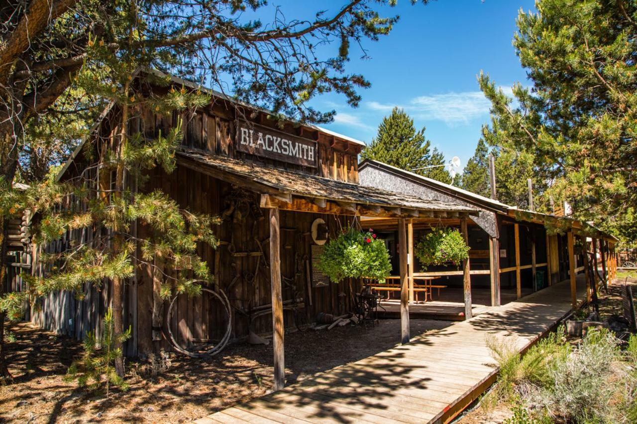 Bend-Sunriver Camping Resort Studio Cabin 8 Экстерьер фото